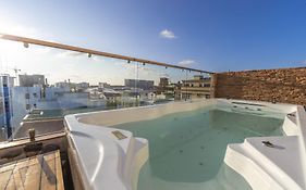 Coral Grand Beach & Spa At Hulhumale